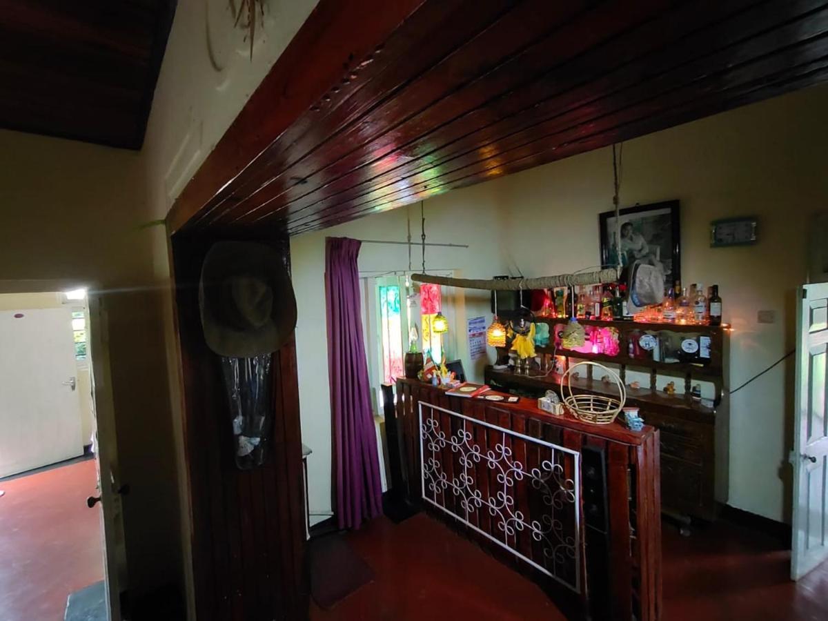 The 1964 Holiday Bungalow Ella Extérieur photo