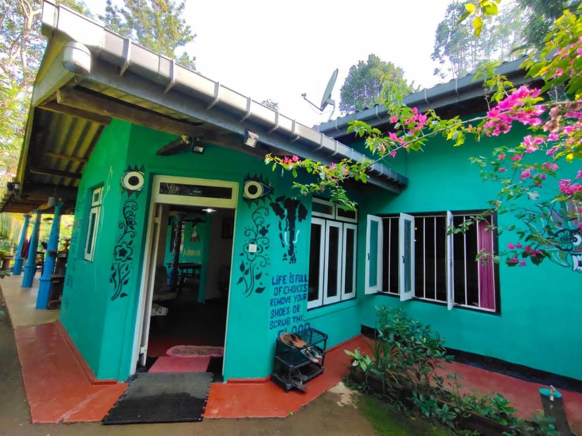 The 1964 Holiday Bungalow Ella Extérieur photo